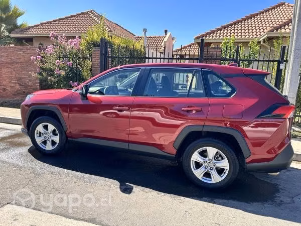 Toyota rav4 LE 2.0 4x2 CVT 2022 - Imagen 3