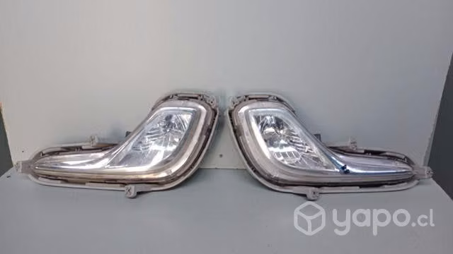 Neblinero Hyundai accent rb dmg