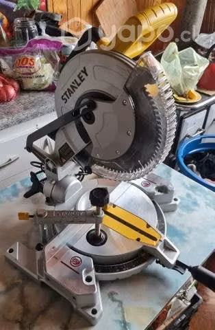 Ingleteadora Stanley 1650w
