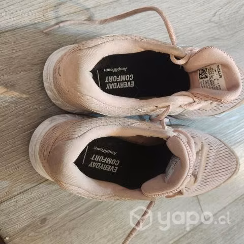 Zapatillas Asics Running Rosadas casi nuevas