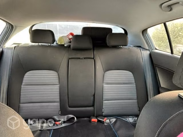 Kia cerato 5 top de línea