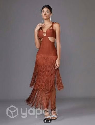 Vestido con flecos