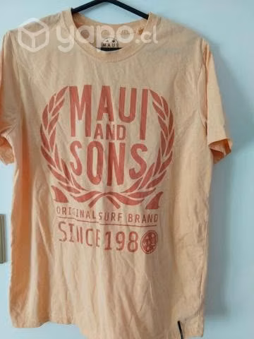 Poleras Excelente estado tallas S/M 5.990 C/U - Imagen 2