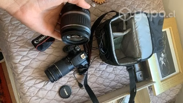 Canon 1000d con dos lentes