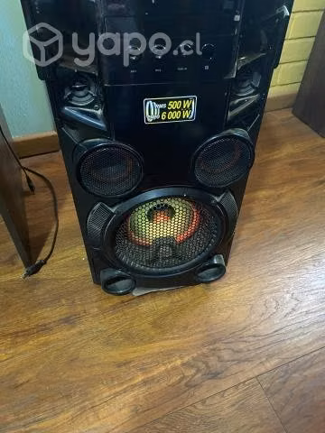 Parlante LG OM5560