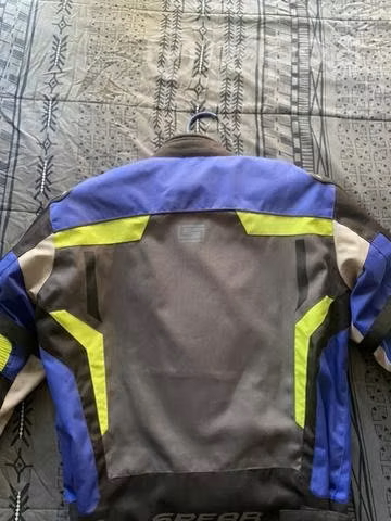 Chaqueta Yamaha todas sus protecciones - Imagen 2