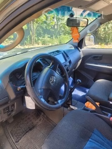 Vendo camioneta hilux 2013 4x4 motor 2.5