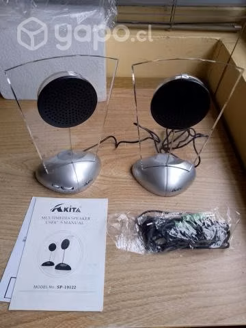 Parlantes Akita
