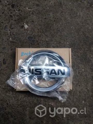 Emblema mascara nissan qashqai j11 2013-2017 orig