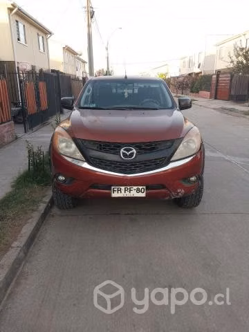 Vendo camioneta 4x4 año 2013