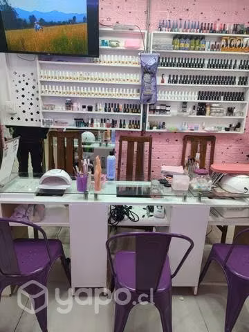 Salón de belleza silla disponibilidad inmediata