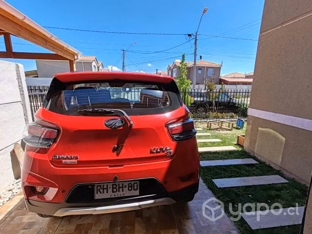Mahindra kuv 100