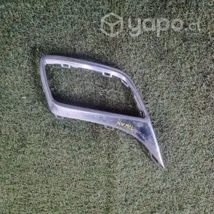 Moldura cromada derecha volkswagen tiguan 2018 202