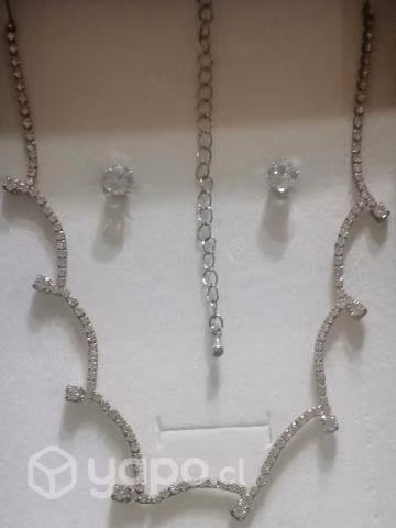 Conjunto Fanty collar y aros strass precioso