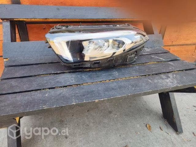 Óptico Mercedes Benz a200