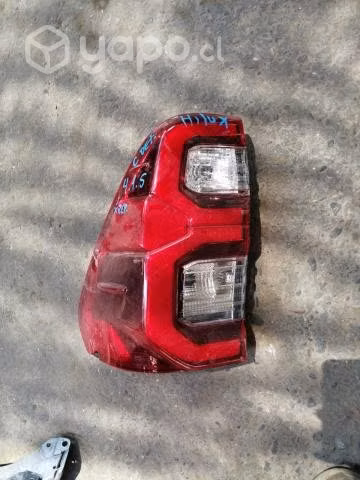 Foco izquierdo toyota hilux original