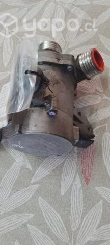 Bomba de agua BMW original motores E60