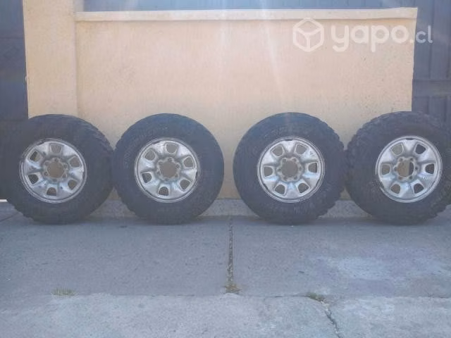 Juego de 4 Neumaticos con llantas