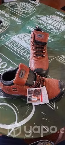 Bototos Proflex, dielectricos