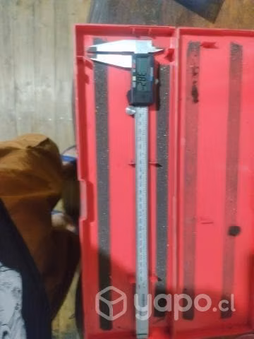 Taladro eléctrico y otros