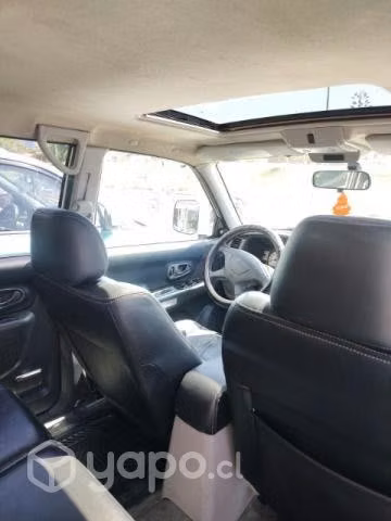Mitsubishi Montero 2008