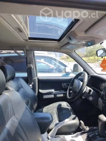 Mitsubishi Montero 2008