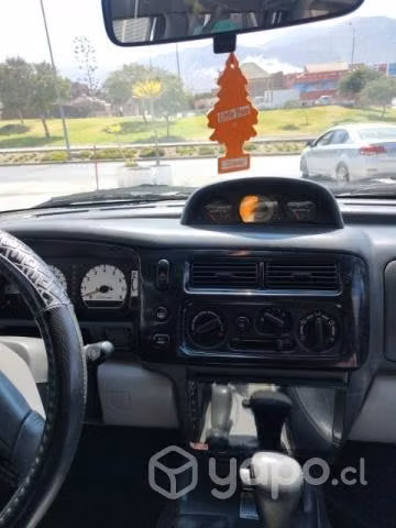 Mitsubishi Montero 2008