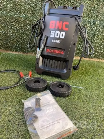 Cargador Y Partidor De Bateria 12-24v BNC 500 BOO