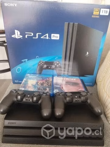 PS4 Pro 1 TB de capacidad + Dos controles y juegos