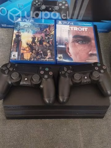 PS4 Pro 1 TB de capacidad + Dos controles y juegos