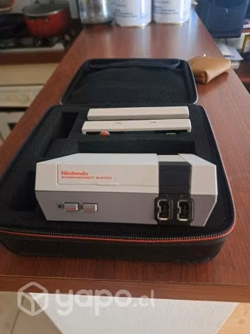 Mini Nes con Estuche
