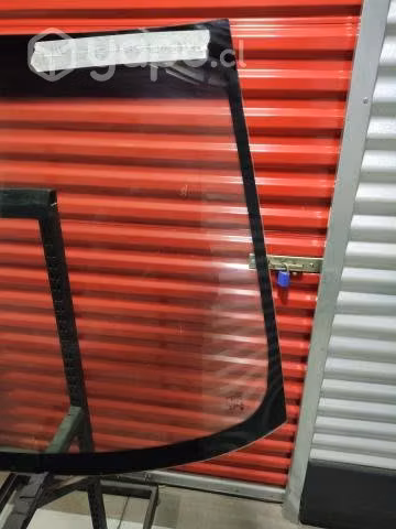 Parabrisas Mitsubishi Colt