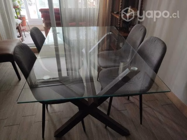 Mesa de Comedor + 4 sillas