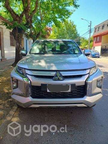 Camioneta Mitsubishi l200 4x4 - Imagen 6