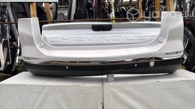 Chevrolet equinox parachoque trasero (18-21)