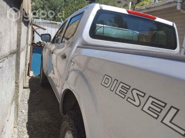 Nissan np300
