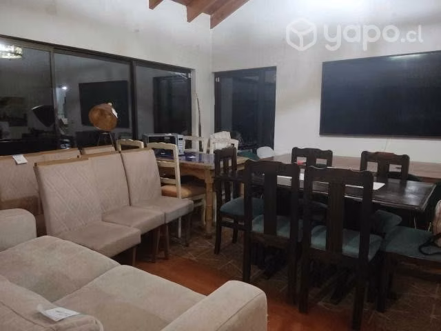Lote de muebles por traslado al extranjero