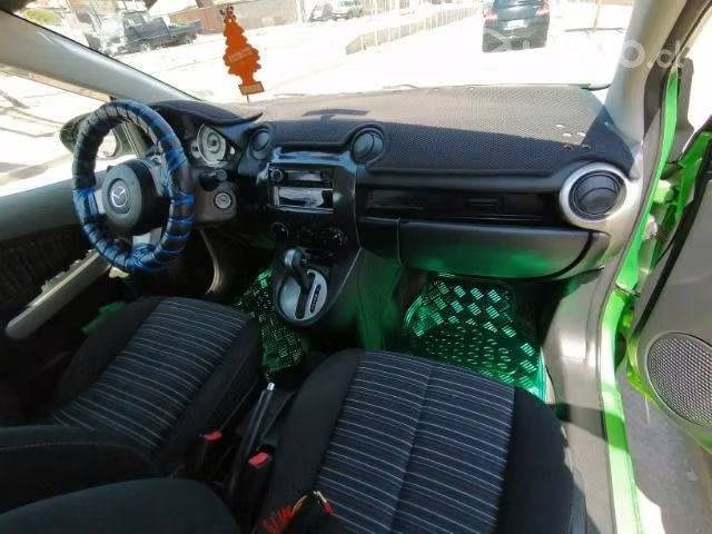 Mazda demio - Imagen 4