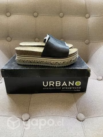 Chalarías de cuero nuevas - Imagen 3