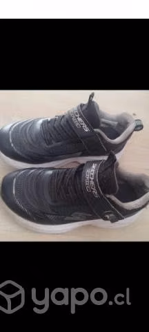 Zapatillas Skechers n"29 usadas