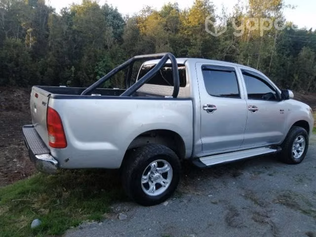 Vendo mi joyita TOYOTA HILUX 2007