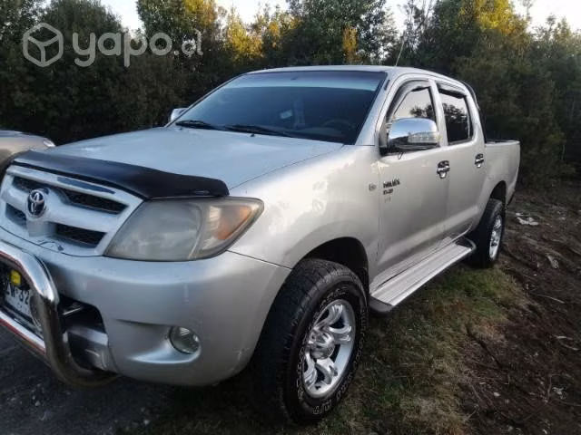 Vendo mi joyita TOYOTA HILUX 2007
