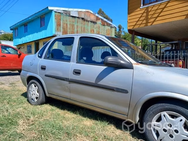Se vende auto por renovacion en exelente estado