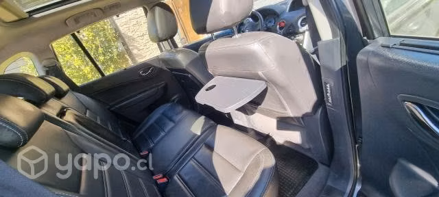 Renault Koleos full