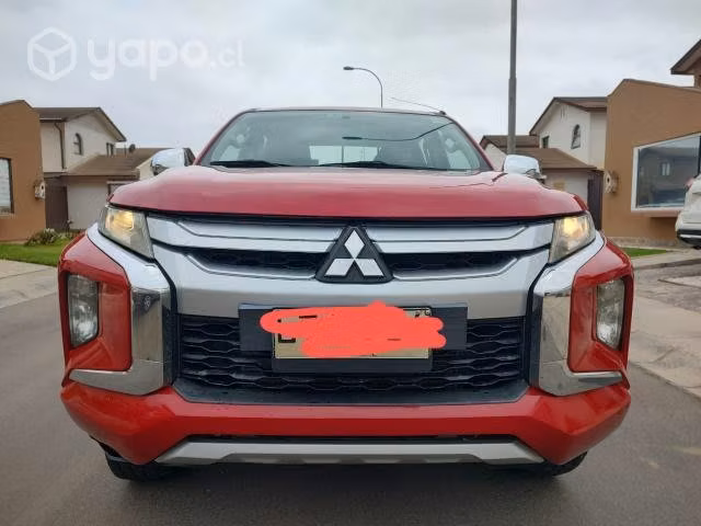 Mitsubishi L200 katana CR 4×2