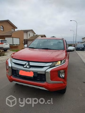 Mitsubishi L200 katana CR 4×2