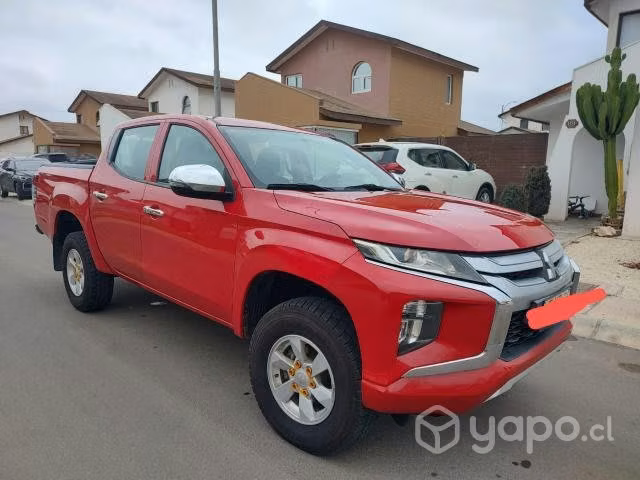 Mitsubishi L200 katana CR 4×2