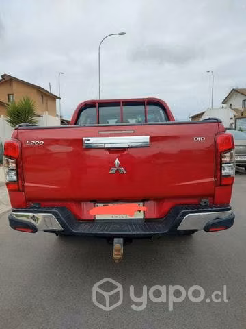 Mitsubishi L200 katana CR 4×2