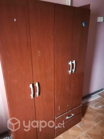 Closet y espejo