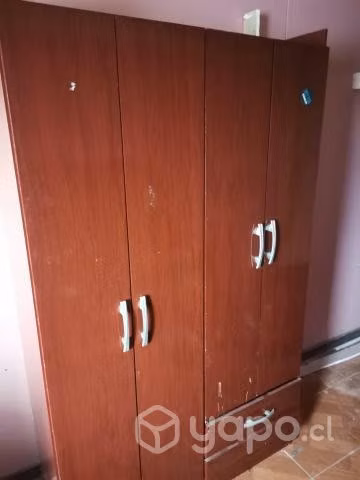 Closet y espejo